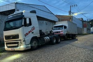 reboque-de-veiculos-pesados-em-bh-6.jpeg